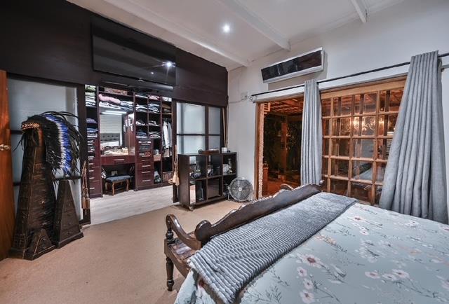 5 Bedroom Property for Sale in Waverley Free State